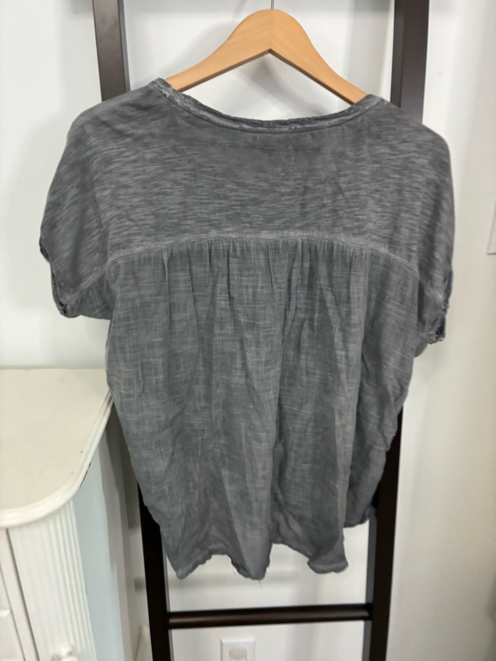 Pilcro Women's Gray Short-Sleeve Tee. Size small. Boho loose fit cotton - Picture 13 of 13